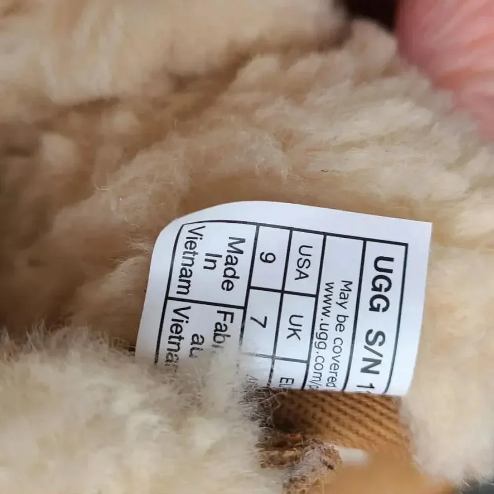 UGG tag these inside
